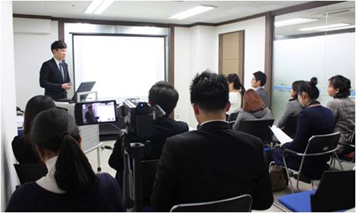 스탭스는 '나를 소개합니다' 직원 간담회에 이어 전 직원을 대상으로 '우리회사를소개합니다'라는 전사 PT 경진대회를 개최해 회사와 타 사업부에 대한 이해도를높여 업무적인 시너지 효과를 창출했다